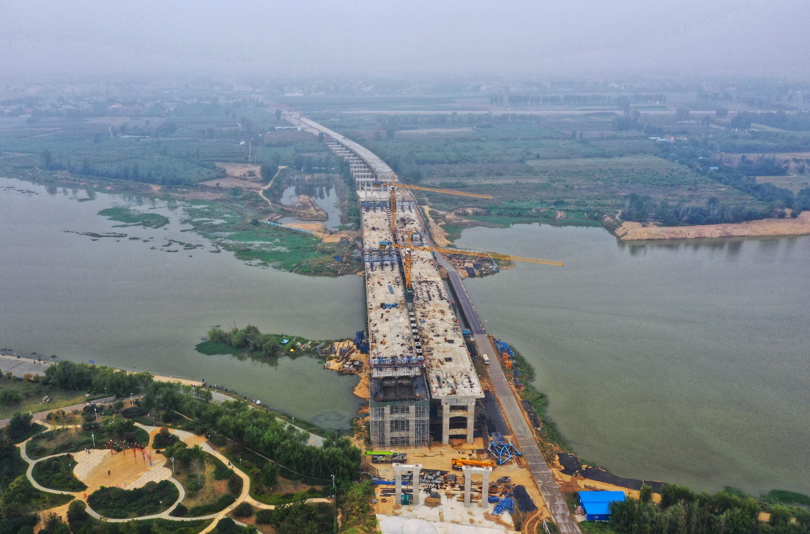 建设中的书院路白河特大桥 张旭.jpg