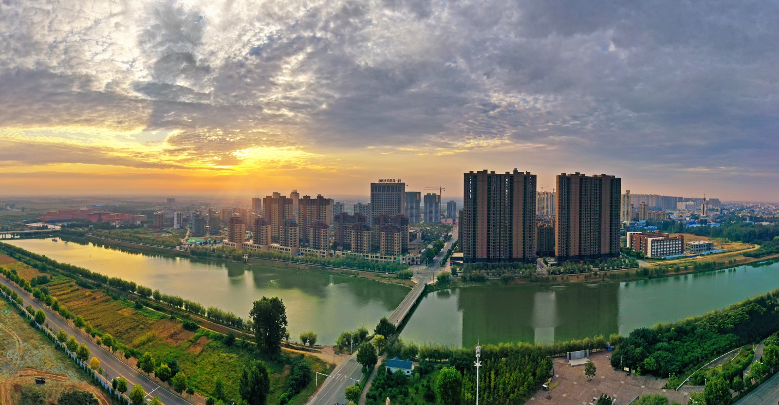 《彼岸是家》 张银武摄.jpg