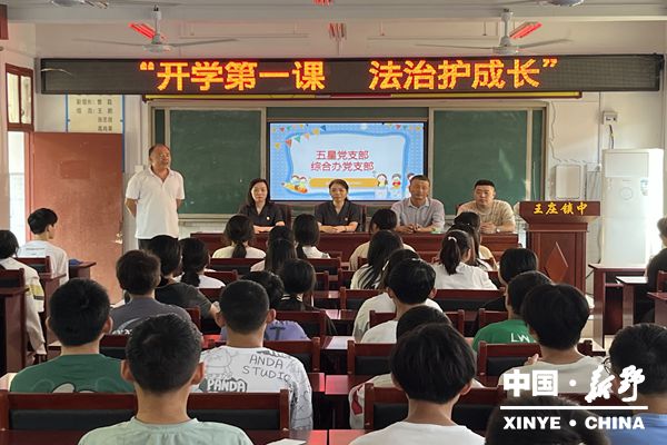 2.活动现场_副本.jpg
