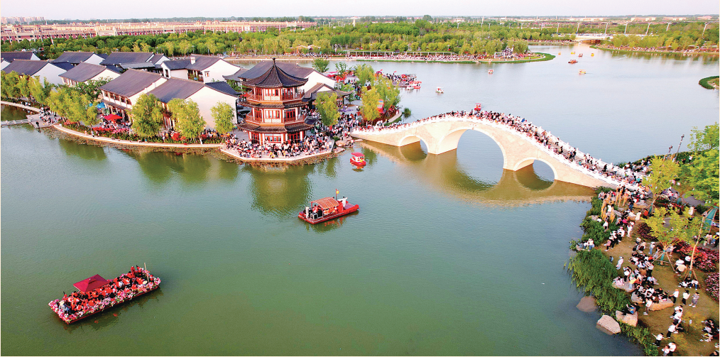 纵情花海 拥抱南阳