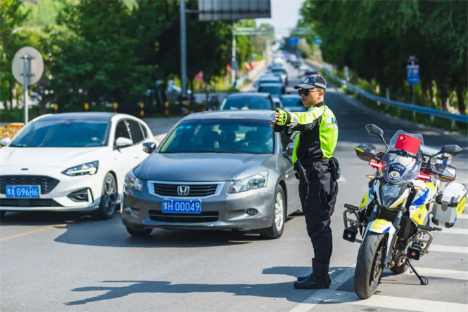 “五一”假期，河南警方全警上阵保安宁