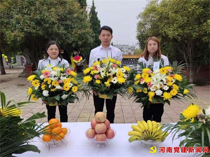 卧龙区民政局：清明祭英烈 共铸中华魂
