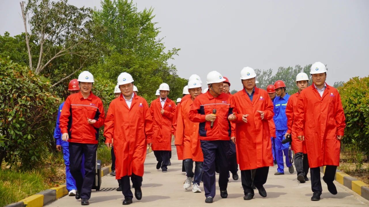 河南省《城镇燃气管理条例》立法调研组到南阳开展实地调研