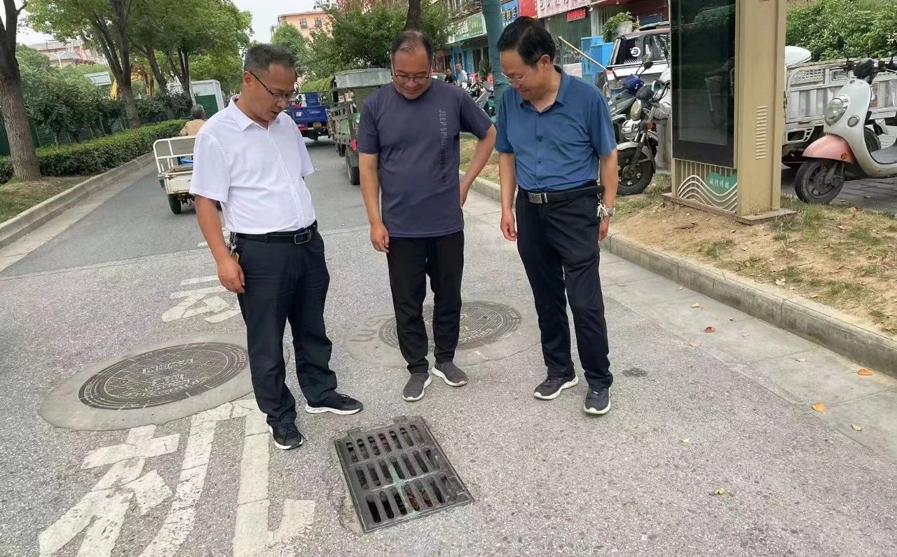 市市政环卫服务中心：加强市政设施排查维护 守护汛期市民“脚下”安全