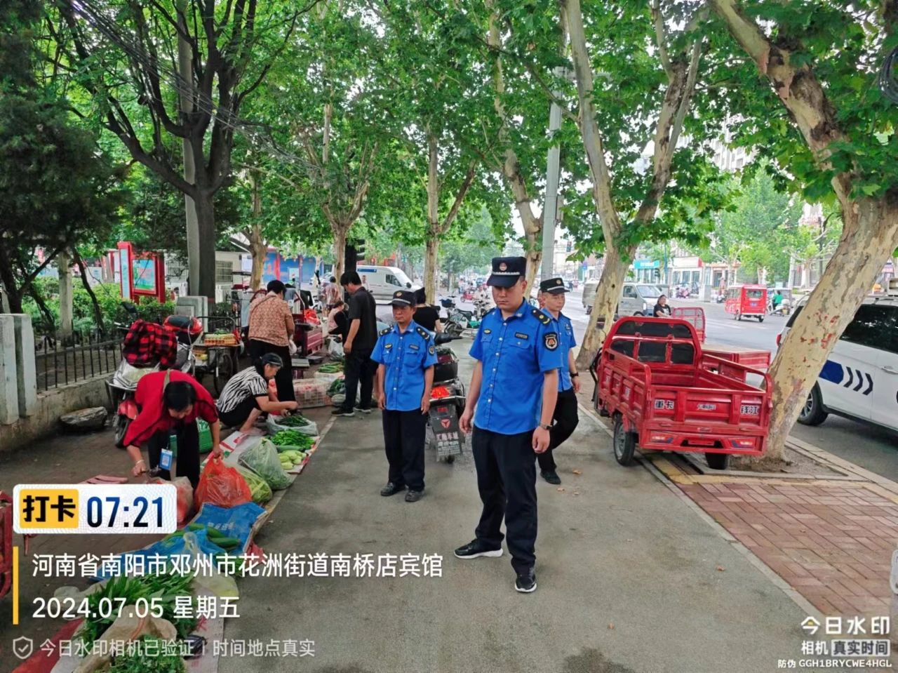 破除城市“夏季病”丨市城管执法大队持续开展夏季市容秩序整治