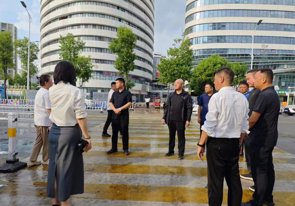 宛城城管：下足城市管理绣花功夫 积极打造服务型执法队伍