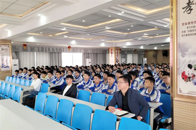 河南省“新时代宣讲师”走进南阳市城乡一体化示范区