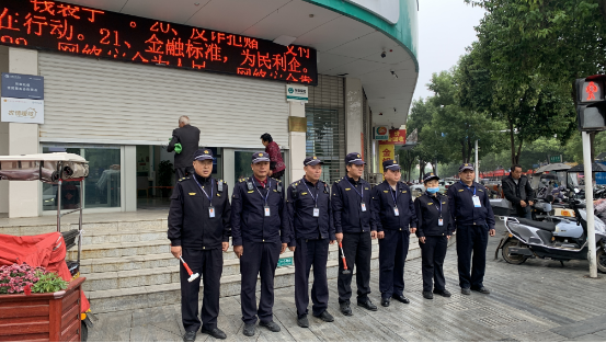 执法专栏丨内乡城管：马路办公 让城市管理更精细