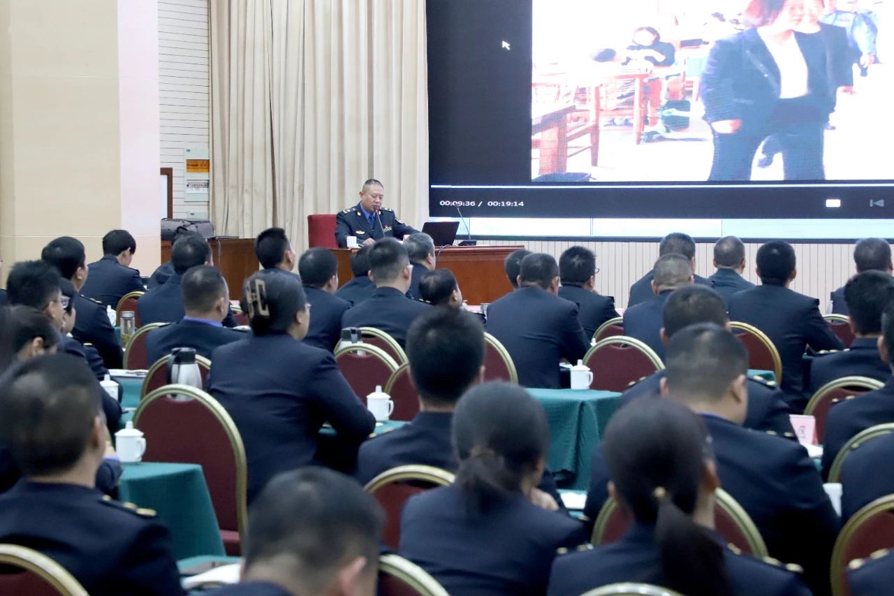 河南省城管执法系统事迹宣讲（南阳）报告会及“巡回培训”活动举行