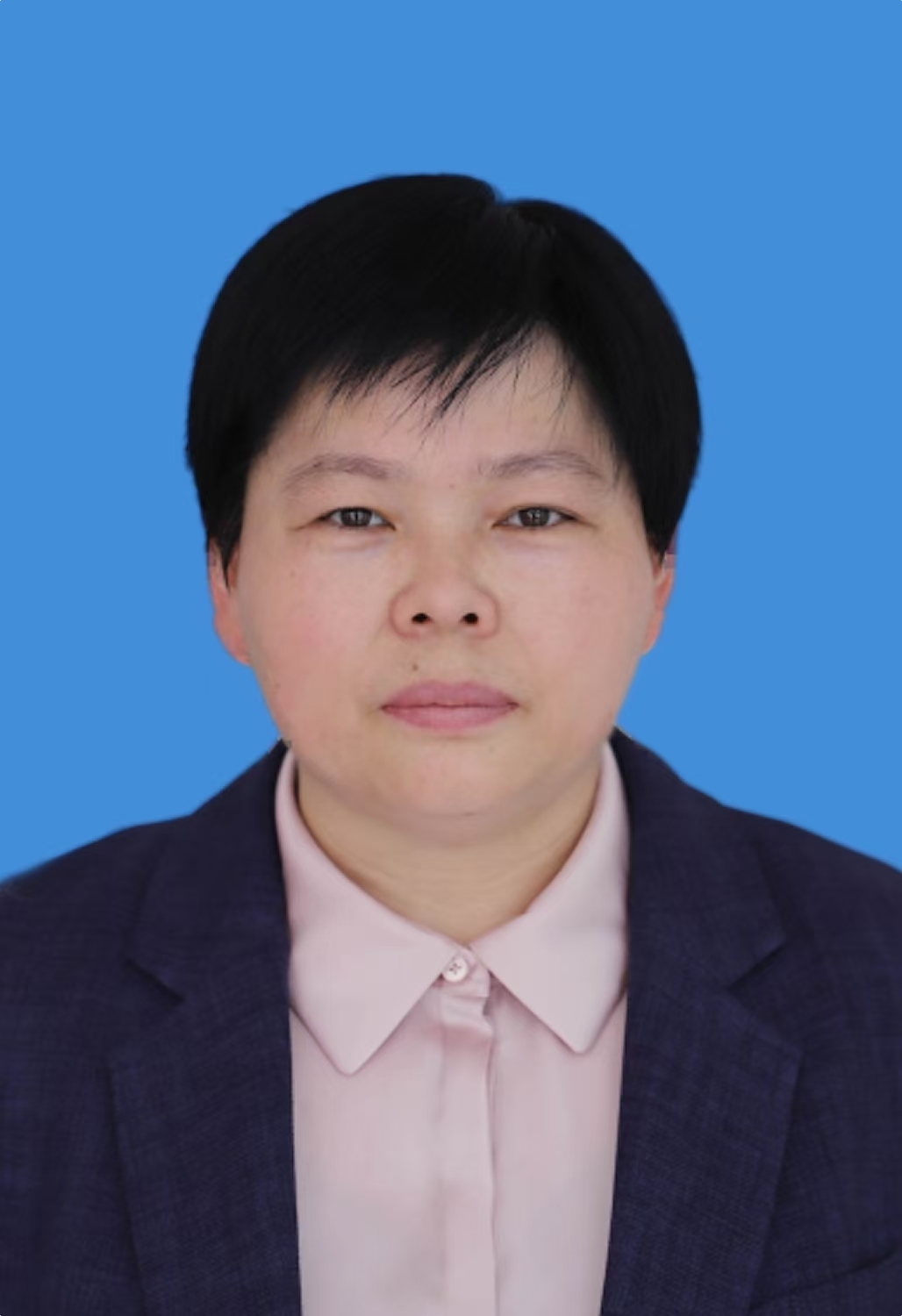 李霞