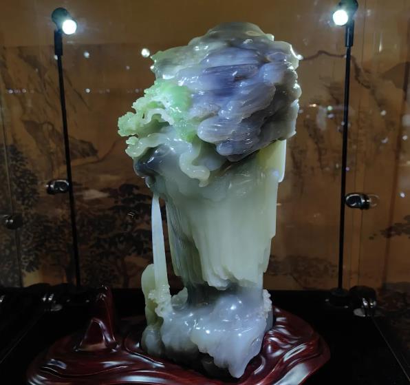 镇平玉雕在上海第十八届神工艺术大展上再创佳绩