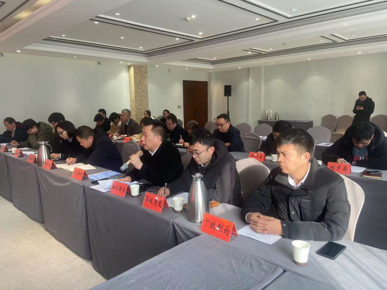 镇平县召开全市民营企业片区座谈会（镇平会场）