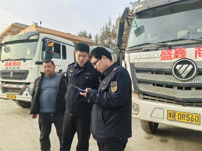淅川分局开展重型柴油货车专项检查