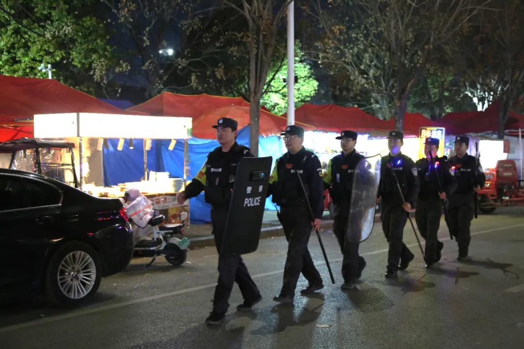镇平公安：坚守岗位，守护元宵佳节平安