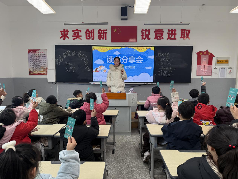 桐柏县开学季“护苗”行动：守护青少年文化净土