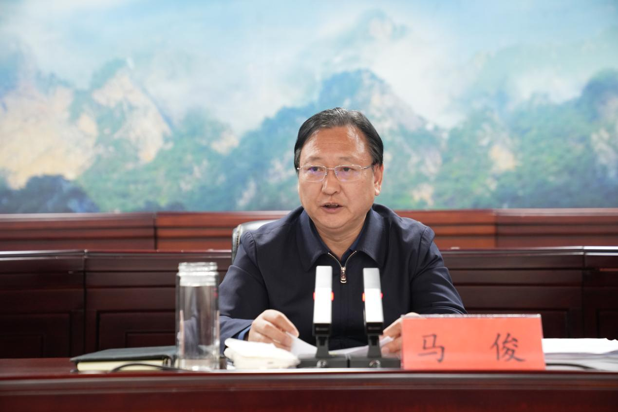 西峡县召开2024年度党政主要负责人现场专题述法会议