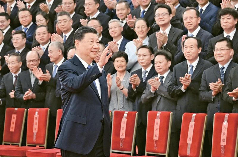 习近平:朝着建成科技强国的宏伟目标奋勇前进 习近平:朝着建成科技强国的宏伟目标奋勇前进