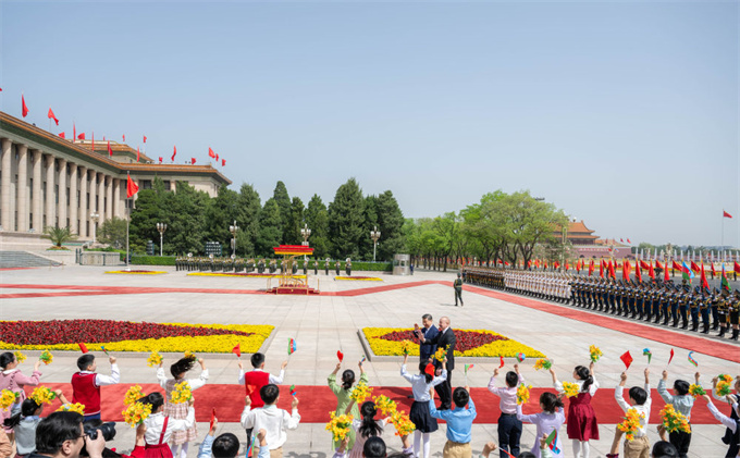 习近平同阿塞拜疆总统阿利耶夫会谈
