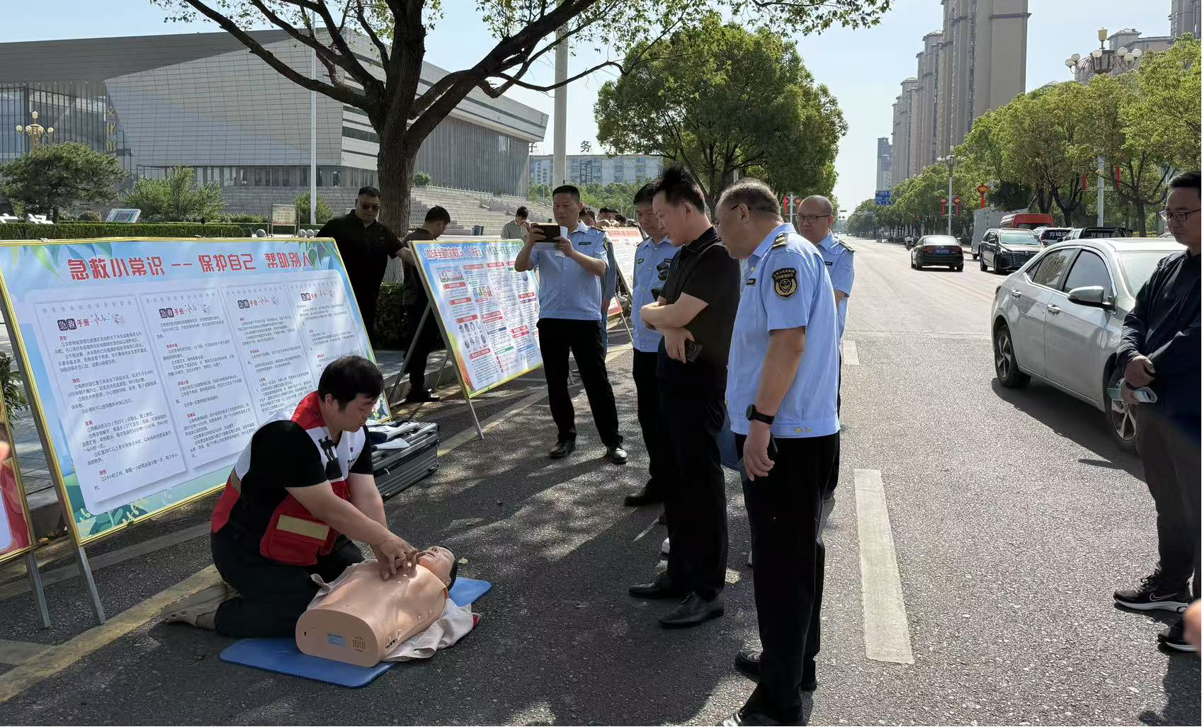 南阳市国防动员办公室系统组织开展“5·12”防灾减灾周系列宣传活动（一）