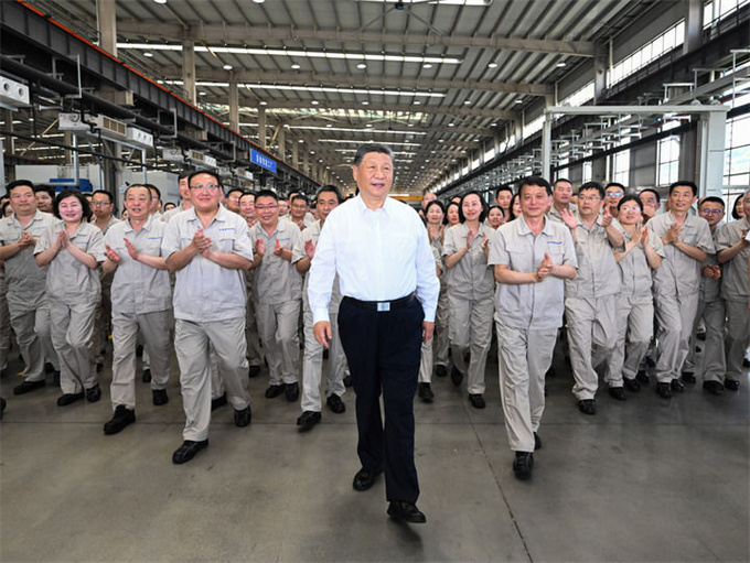 习近平：坚定信心推动高质量发展高效能治理 奋力谱写中原大地推进中国式现代化新篇章