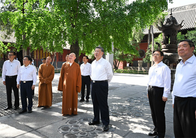 习近平：坚定信心推动高质量发展高效能治理 奋力谱写中原大地推进中国式现代化新篇章