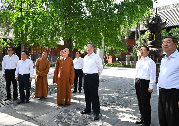 习近平：坚定信心推动高质量发展高效能治理 奋力谱写中原大地推进中国式现代化新篇章
