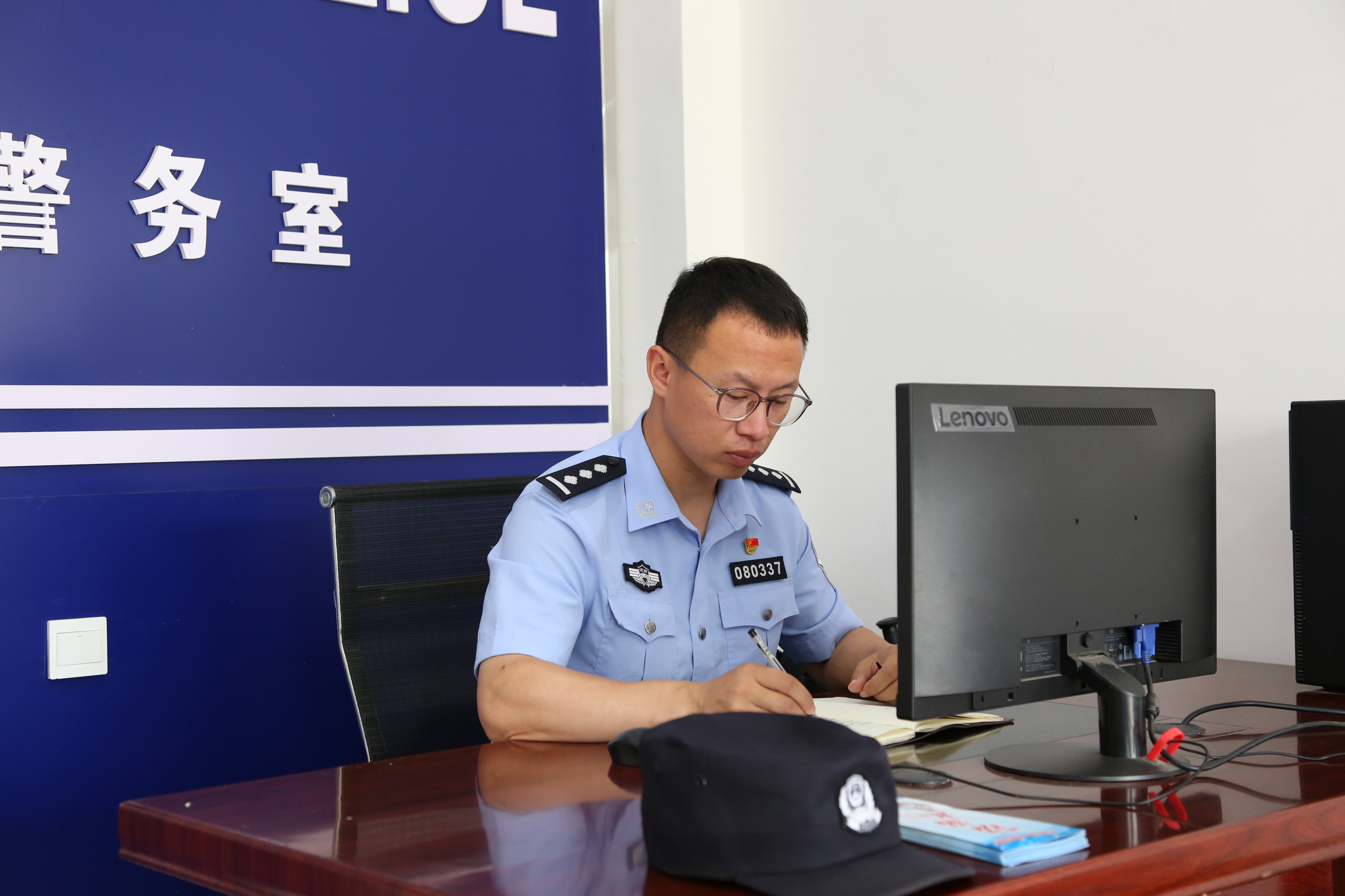【警营之星】吴柯良:扎根社区践初心 情系百姓护平安 【警营之星】吴柯良:扎根社区践初心 情系百姓护平安
