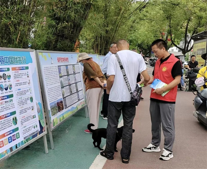 美丽中国  我先行——桐柏县开展2025年六五环境日主题宣传活动