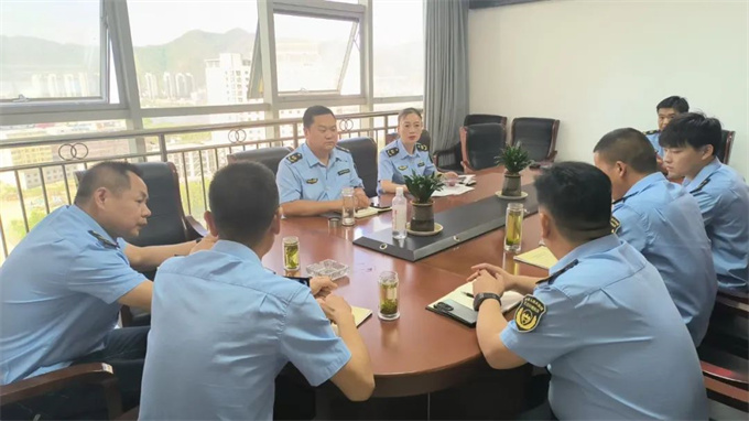 静音护考!西峡分局为高考撑起“宁静守护伞”