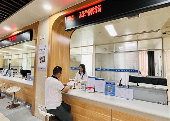 宛城分局“心贴心”服务护航排污登记延续  筑牢防骗安全网