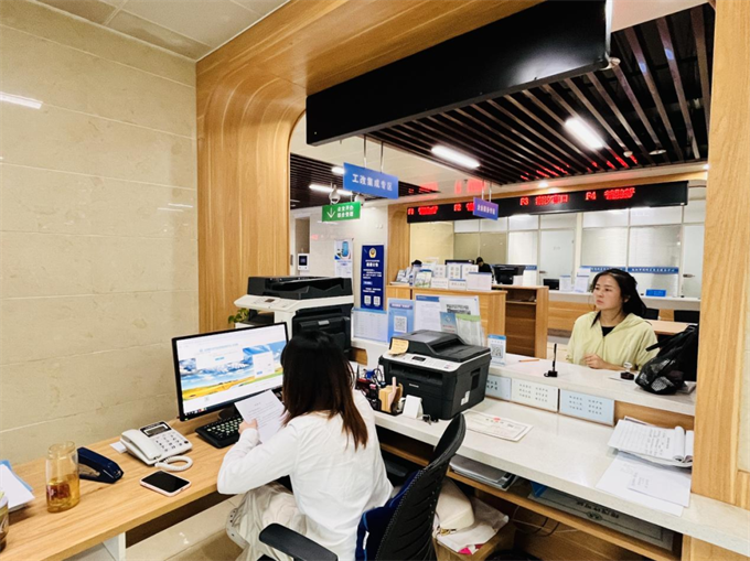 宛城分局“心贴心”服务护航排污登记延续  筑牢防骗安全网