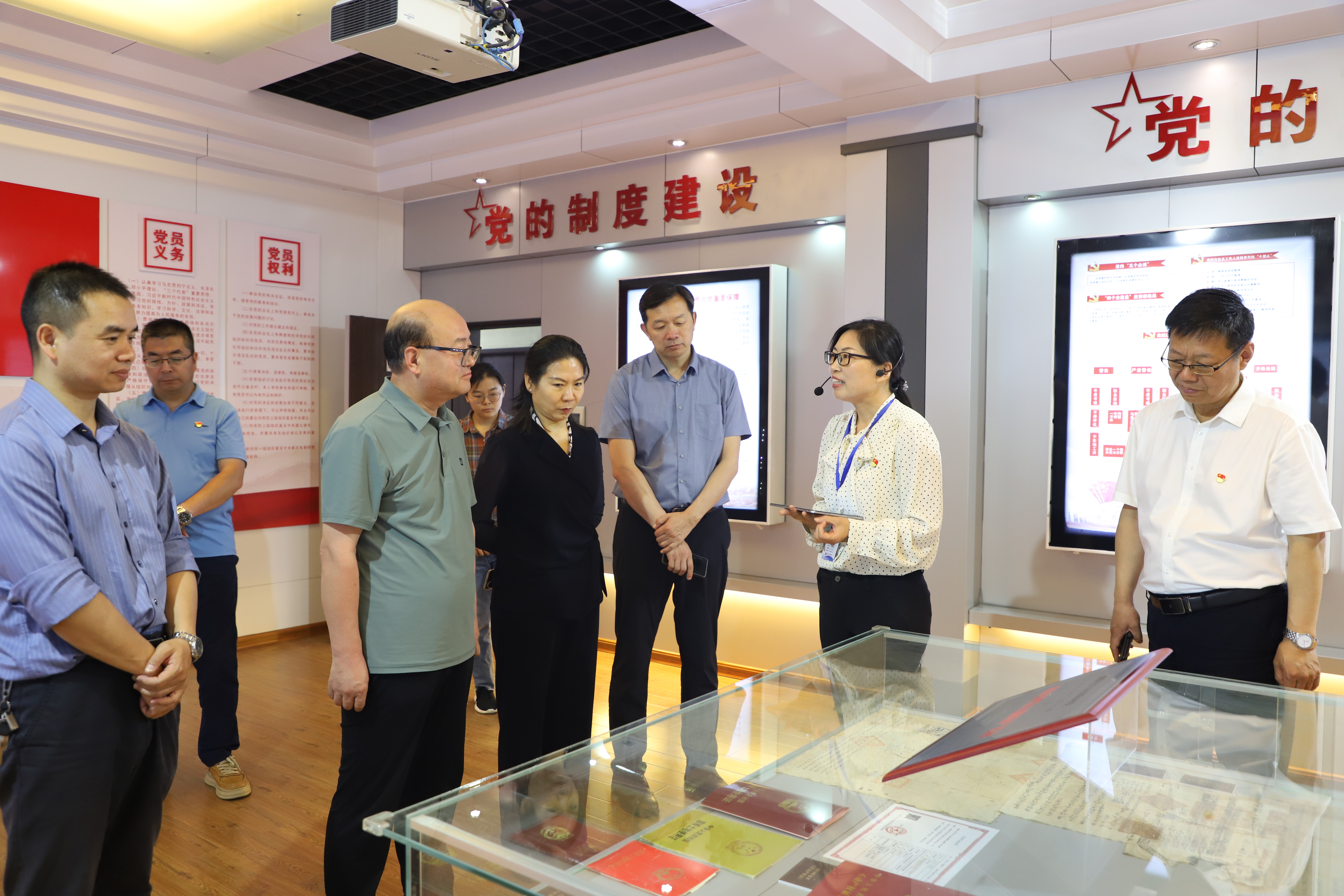 观摩指导强党建 互学交流促提升