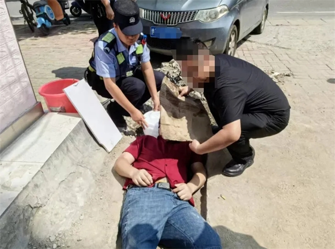 守护当“夏” 暖心警事