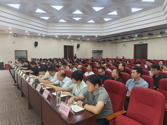 示范区：开展深入贯彻中央八项规定精神学习教育专题党课