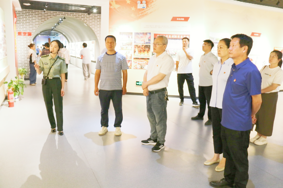 南阳市农业生态与资源保护中心党支部举行纪念中国人民抗日战争暨世界反法西斯战争胜利80周年活动