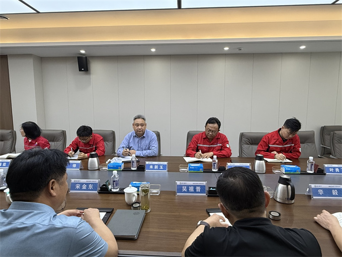 示范区：开展服务企业大走访活动