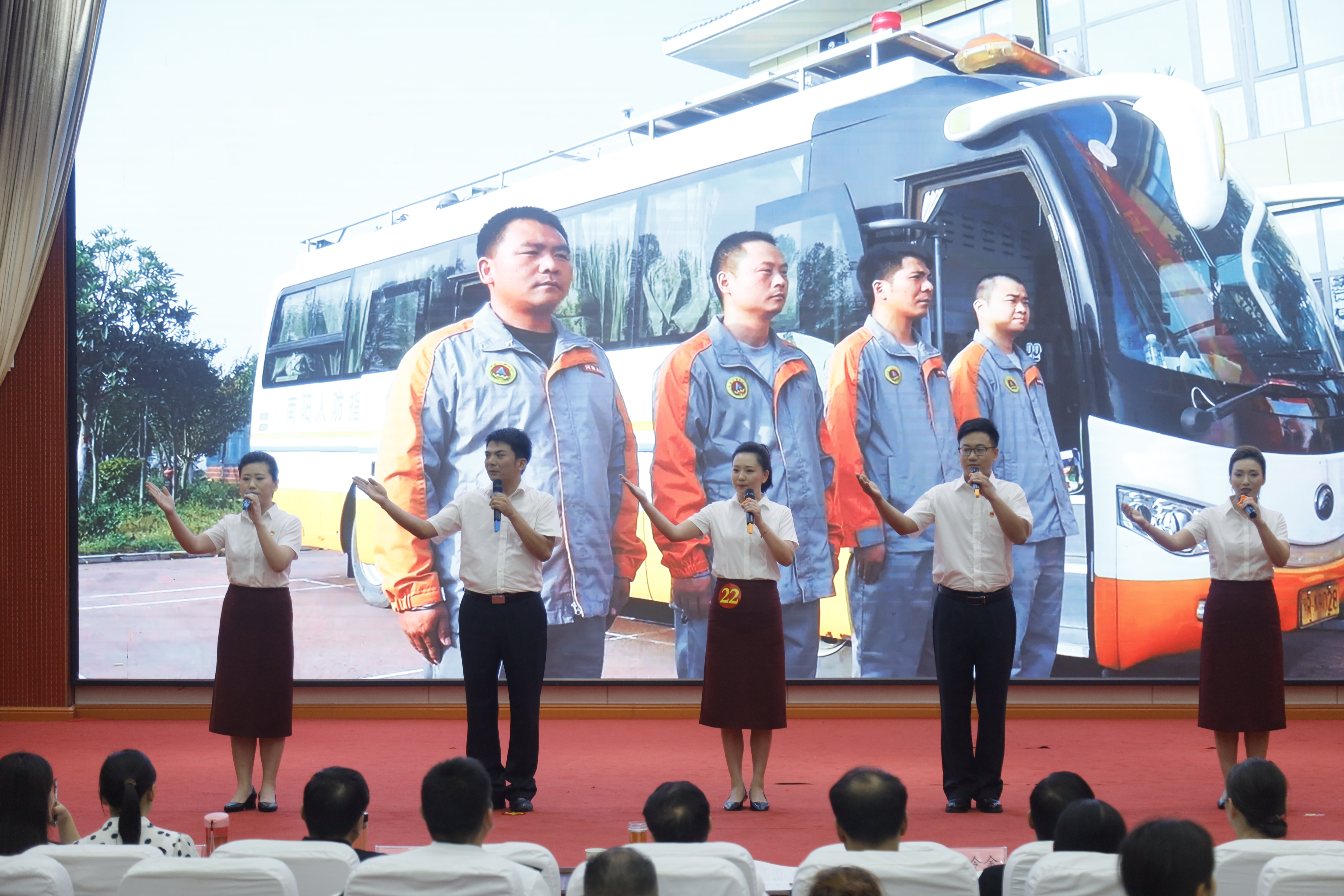 南阳市国动办在全市“爱我国防” 主题演讲比赛中荣获佳绩