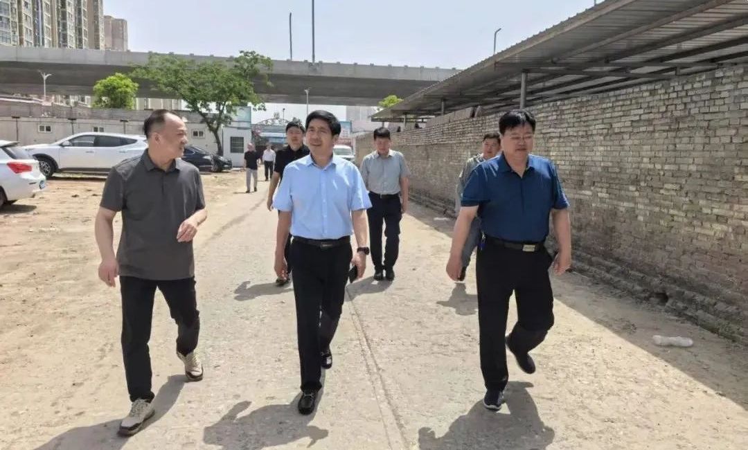 市供销社全体班子成员深入广发公司旧货市场调研指导“两新”业务
