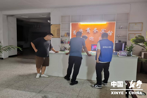 前高庙乡开展消防夜查行动 筑牢夜间安全防线