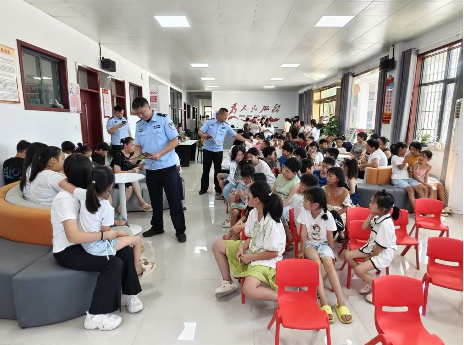 镇平县开展青少年预防电信网络诈骗宣传活动