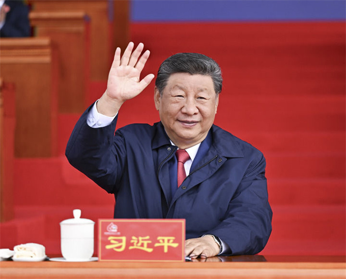西藏自治区成立60周年庆祝大会隆重举行 习近平出席大会