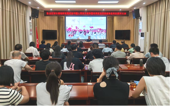 河南南阳：“9·3”阅兵引发审计干部热烈反响