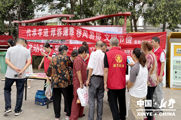 县民政局开展殡葬改革宣传 助推移风易俗落地生根
