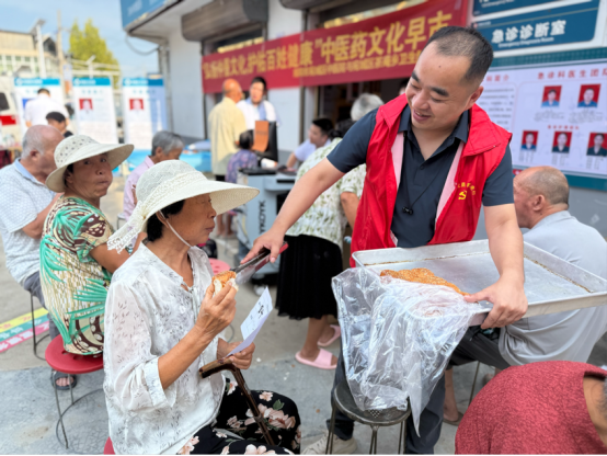 南阳市宛城区：中医药文化早市托起群众“健康幸福味”