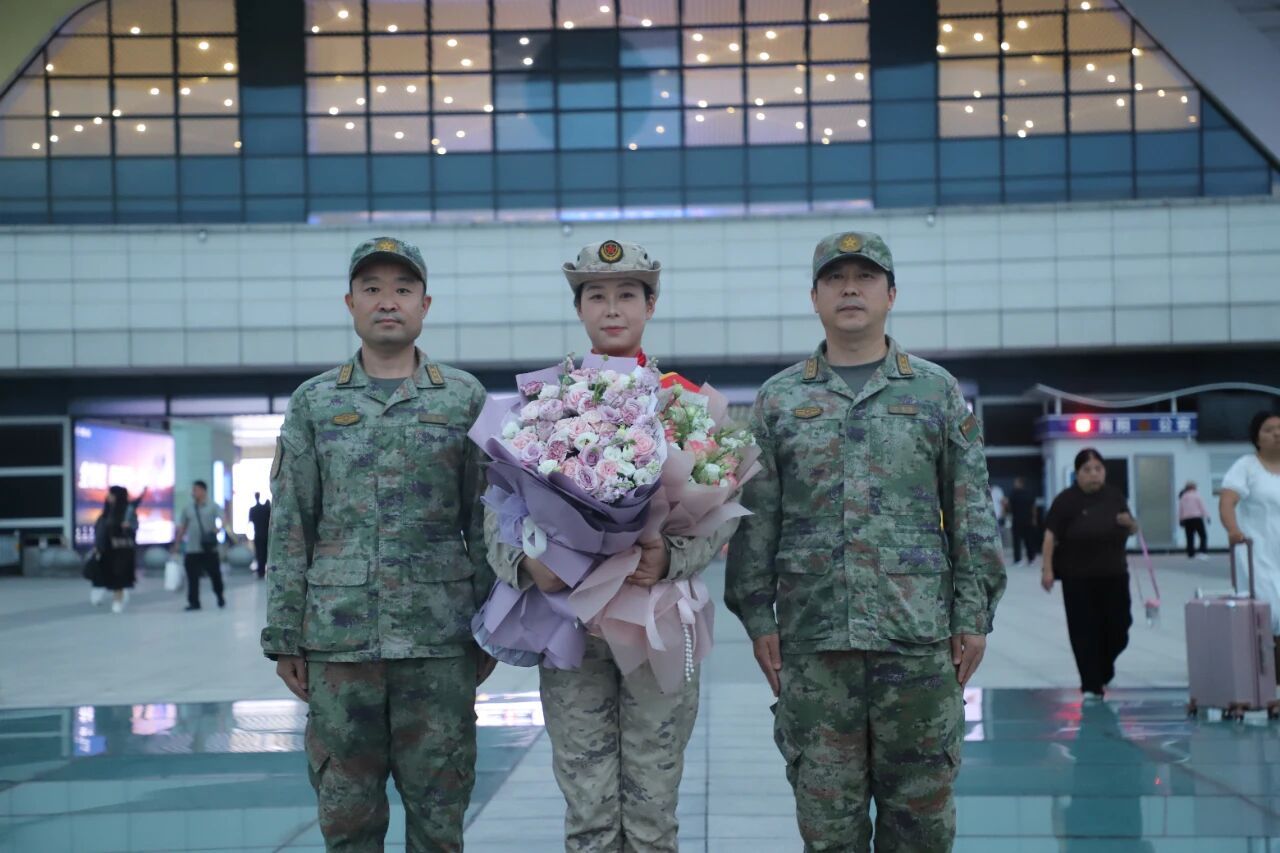 女退役军人蒲菁菁光荣参加“9·3”阅兵——踏浪逐梦，不一样的民兵风采