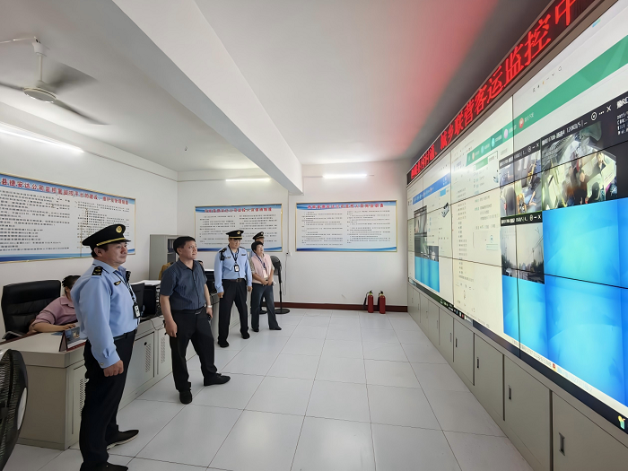 西峡县交通运输综合行政执法大队组织开展行政执法监督员执法体验与监督活动 西峡县交通运输综合行政执法大队组织开展行政执法监督员执法体验与监督活动