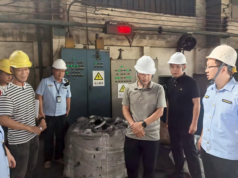 西峡县应急管理局组织开展 行政执法监督员体验执法与监督工作