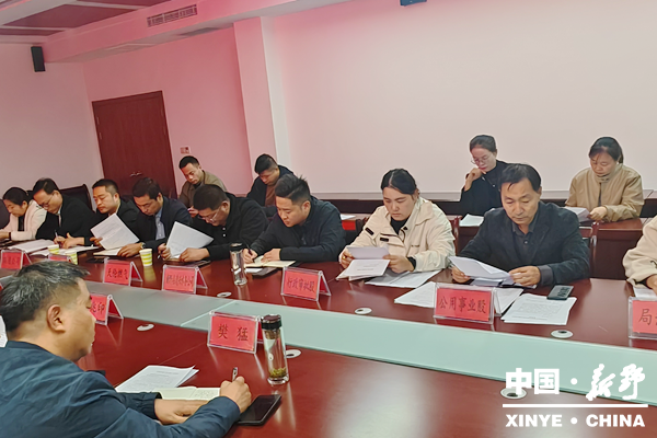 县城管局召开优化营商环境美誉度提升推进会