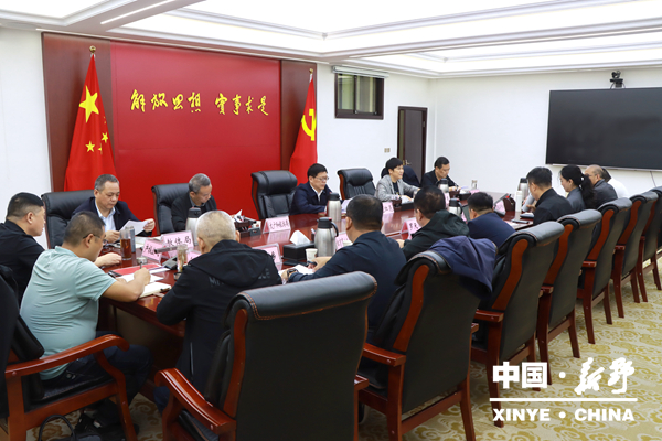 苏州学力馆教育科技有限公司到新野考察座谈