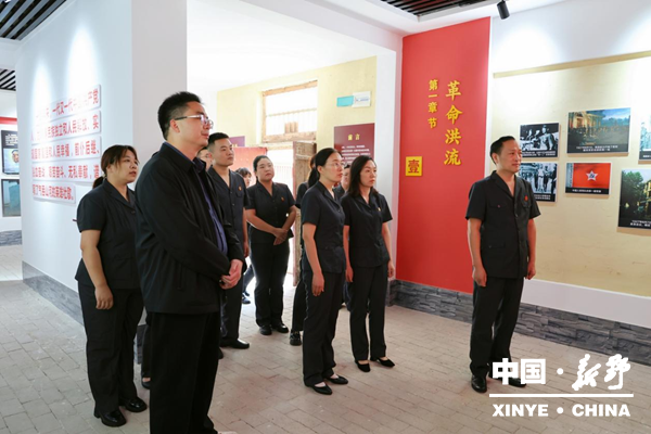 县人民法院开展系列主题活动迎双节